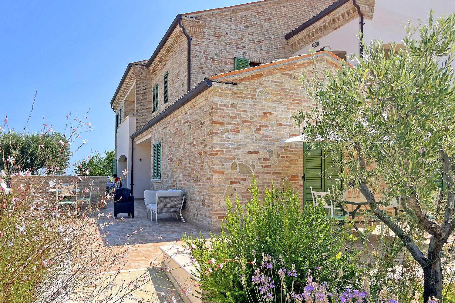 Prachtig countryhouse met moderne appartementen dichtbij het strand